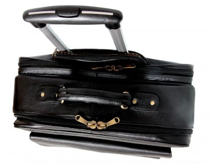 Hi-Flyer Overnight Bag with a retractable trolley - Image 9