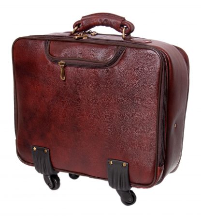 Hi-Flyer Overnight Bag with a retractable trolley - Image 8